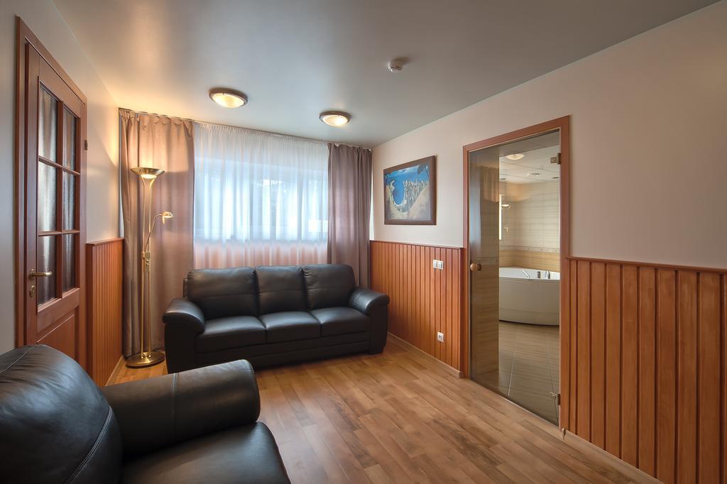 Atoll Hostel Haabneeme Eksteriør bilde